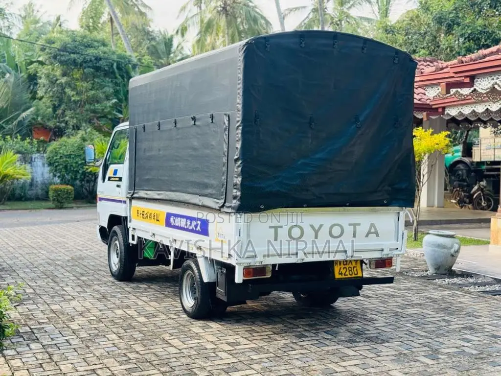 Toyota Dyna 1997 Lorry (Used)