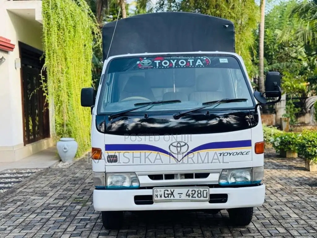 Toyota Dyna 1997 Lorry (Used)