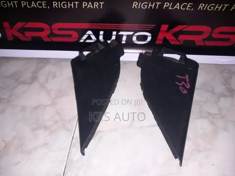 Nissan X-Trail NT 30 Fender