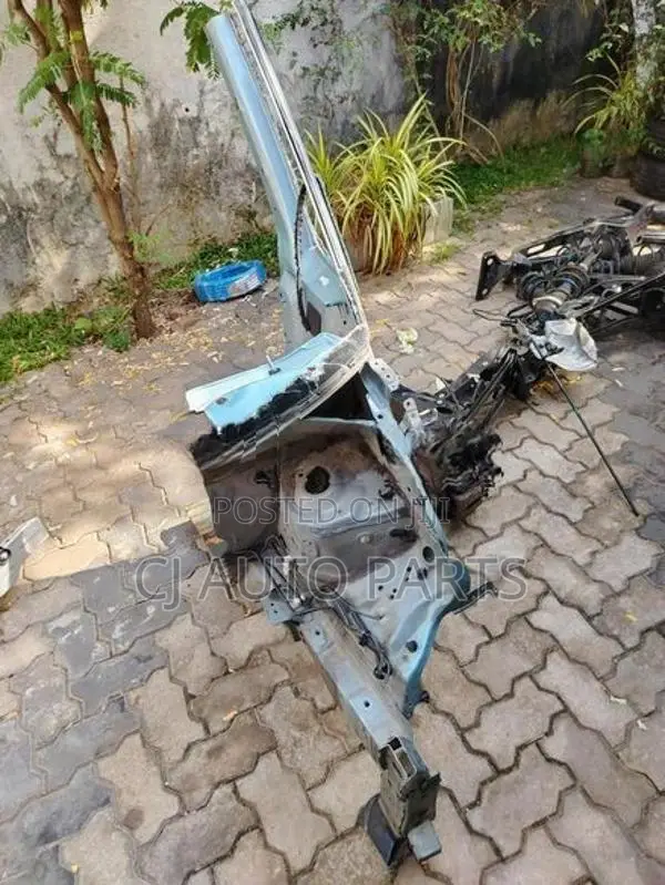 Suzuki Spacia MK42 A Post Side Cut