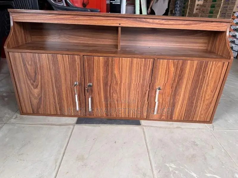Modern 4ft R/made Pantry Cupboards