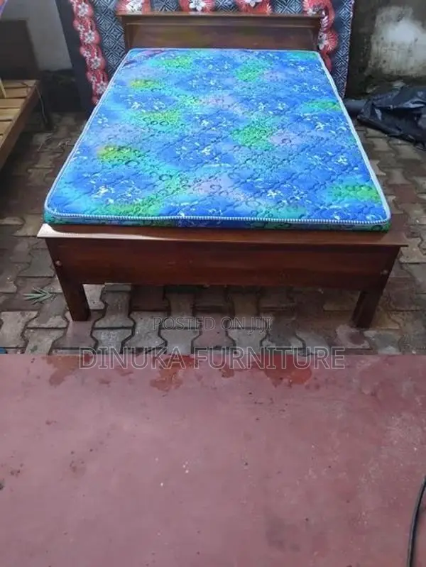 Bed 6ft *4ft Double without mattress