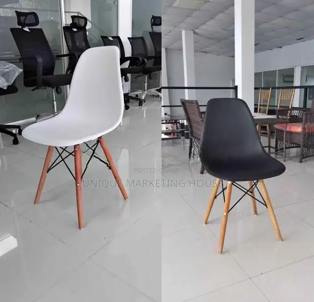 Imported Eggy Dinning Table with 4 Chairs