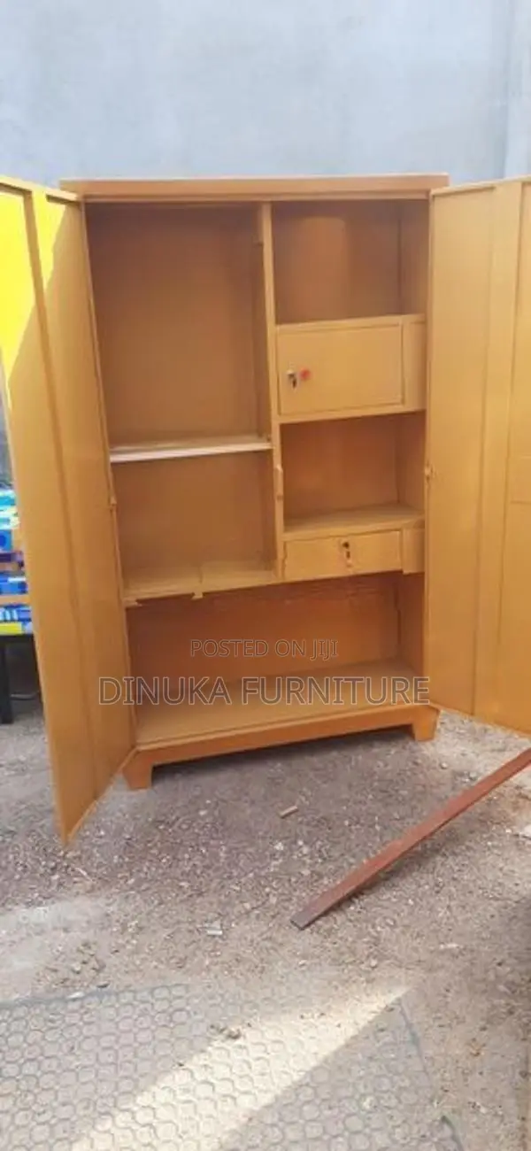 Steel Almari 6ft *4ft