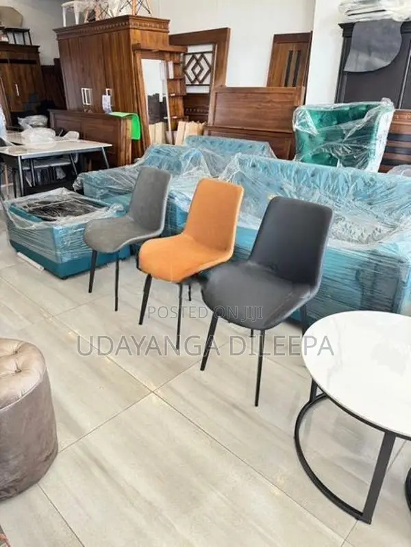 Luxury Comfort Cushion Chair