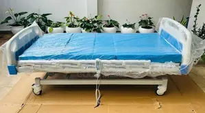 Four Function Electric Hospital Beds