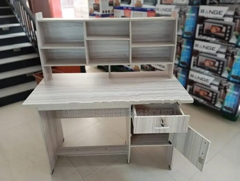 Modern 4x2 American White Hi-Rk Study Table