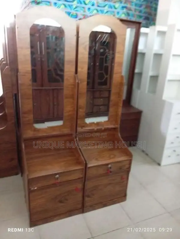 Modern Smart DRESSING TABLES