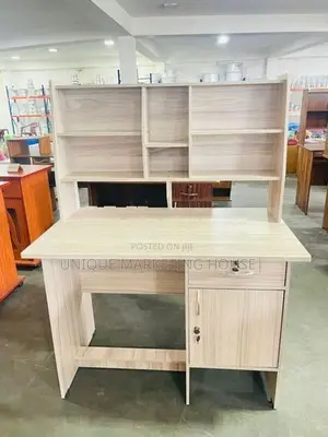 Modern 3.5x2ft American White Hi-Rk Study Table