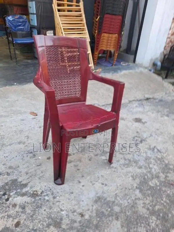 Arm Plastic Chairs