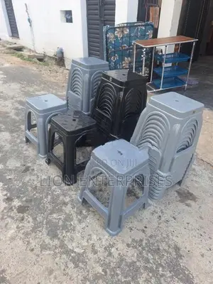 Plastic stools black