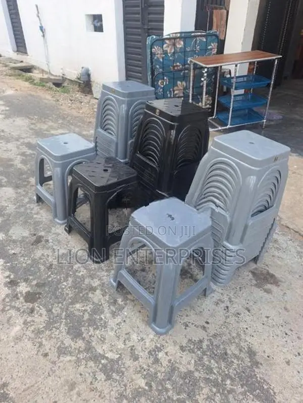 Plastic stools black