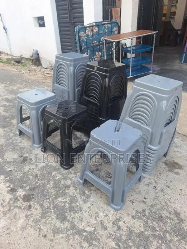 Plastic stools black