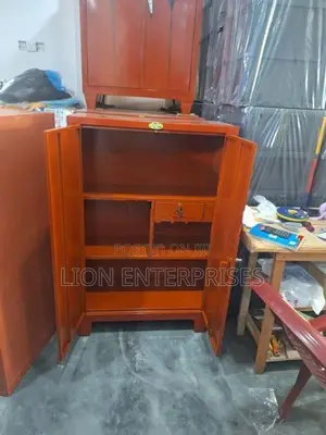 4×2.5 ft Office Cupboards