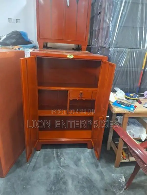 4×2.5 ft Office Cupboards