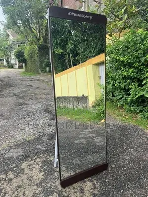 Modern Stand Mirror 171x60cm (5.5x2ft)