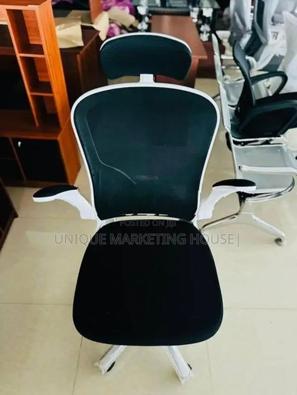 Imported White Mix Penguin Arm Adjustable Office Chairs