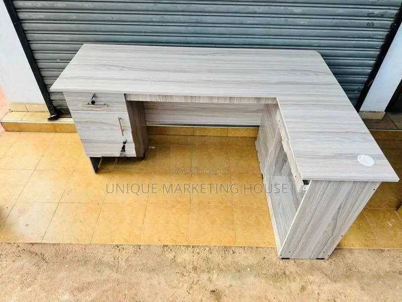 Modern American White L Shape Ex Office Tables