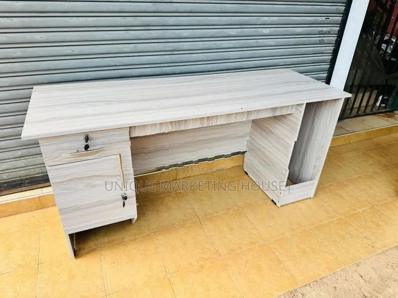 Modern American White L Shape Ex Office Tables