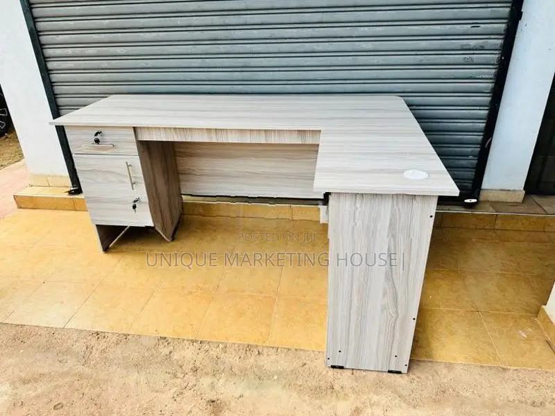 Modern American White L Shape Ex Office Tables