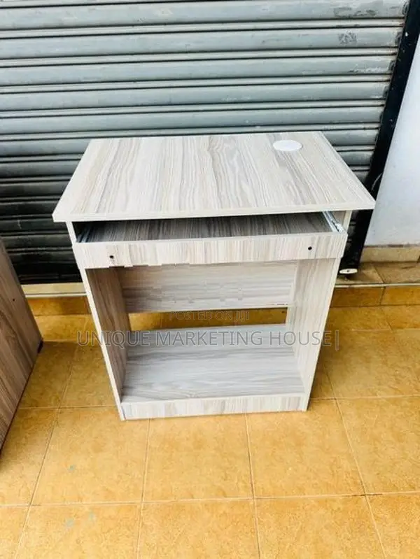 Modern American White L Shape Ex Office Tables