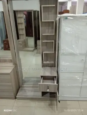 MODERN FULL MIRROR DRESSING TABLES