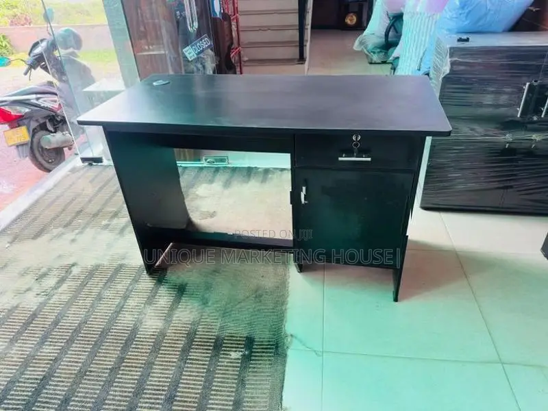 MODERN 4x2 MELAMINE BLK OFFICE TABLE WITH WIRE HOLE