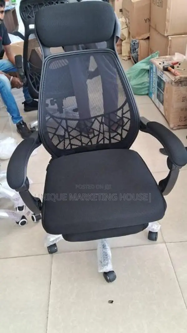 Imported Bk Adjustable Luxurious Hi-Bk Office Chairs with Foot Rest
