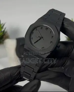 Aura Arabic Watch