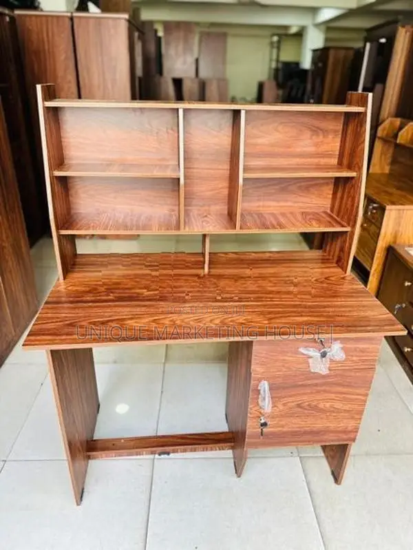 Modern 3.5x2 Ft Hi-Rk Melamine Study Table