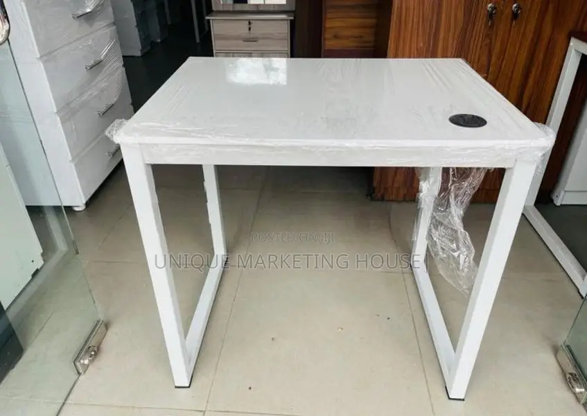 Modern Smart Structure Tables