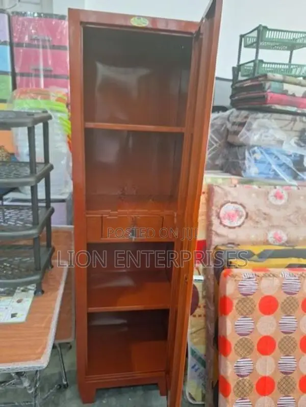 6×1.5Ft Steel cupboards