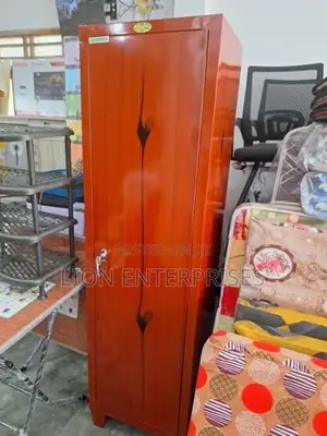 6×1.5Ft Steel cupboards