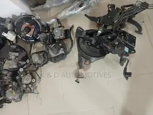 Nissan Caravan E25 E26 Brake Booster