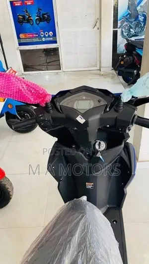 Yamaha RayZR discount Rs