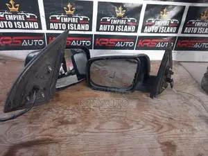 Nissan X-Trail NT 31 Side Mirror