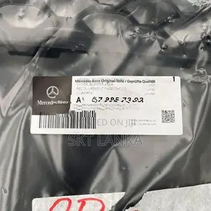 Genuine Brand New Mercedes GLE GLE300D 2020 front bumper grille