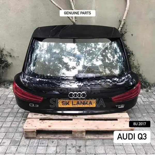 Genuine Audi Q3 2017 S Line Rear Door Tailgate Light