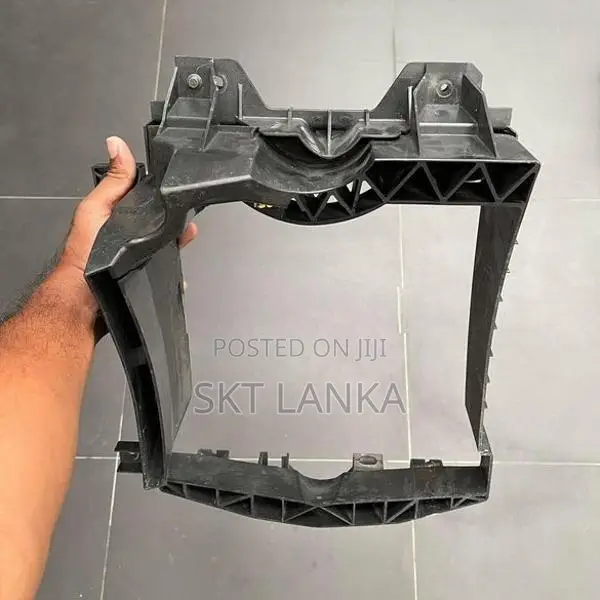 Genuine Range Rover Vogue 2019 front bumper radiator bracket SPORT