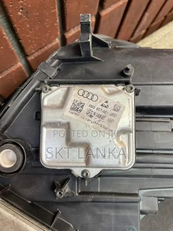 Genuine Audi A4 2019 passenger MATRIX LED headlight bumper A1 A3 A5 A6