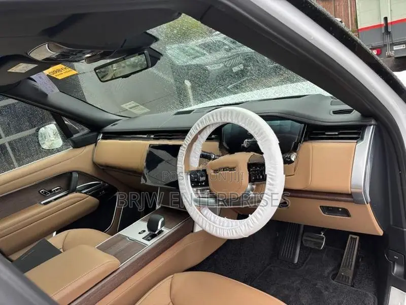 Land Rover Range PHEV longwheel base 2026