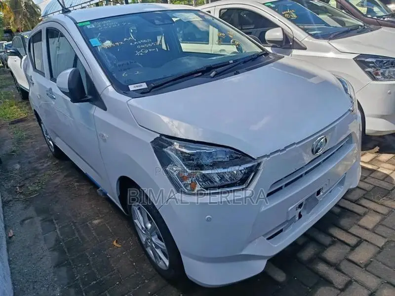 Daihatsu Mira G grab 2025