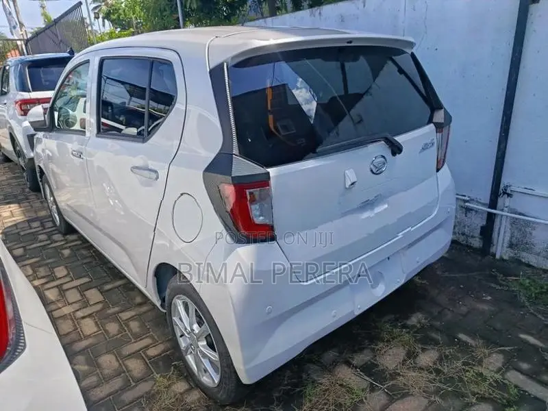 Daihatsu Mira G grab 2025