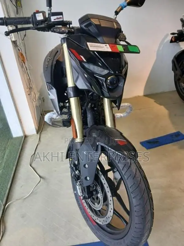 Bajaj Pulsar N160 Premium 2026