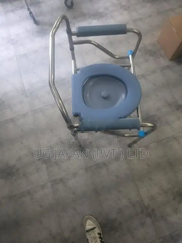 Commode Chair Without Wheel