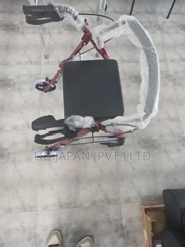 Rollator Walker / With Wheel