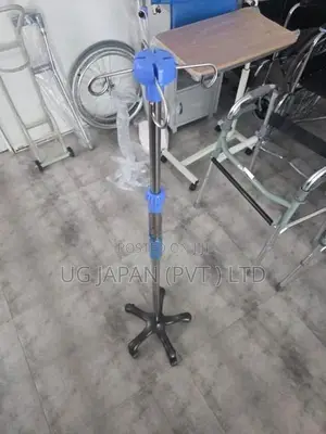 Saline Stand