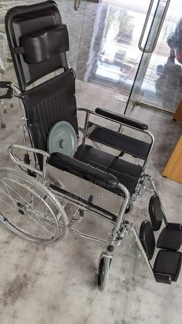 Full Option Commode Wheel Chair / Wheelchair Arm Decline