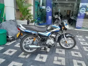 Bajaj CT100 2022