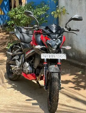 Bajaj Pulsar NS160 2017